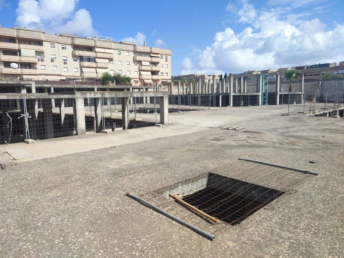 Ayuntamiento de Jerez y Adelante Andalucía se enzarzan por el virus del Nilo y las obras abandonadas junto al Zoo