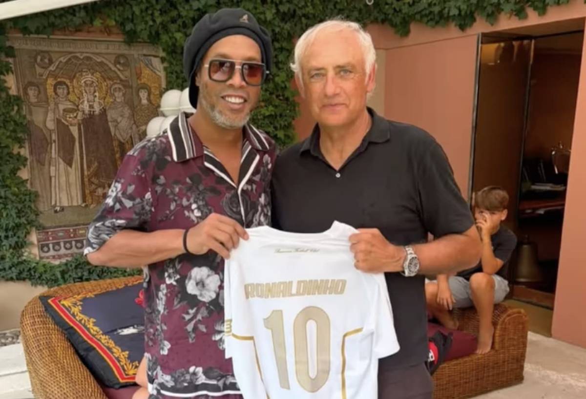 Ronaldinho quiere jugar con 46 años el último partido de su carrera una década después de retirarse