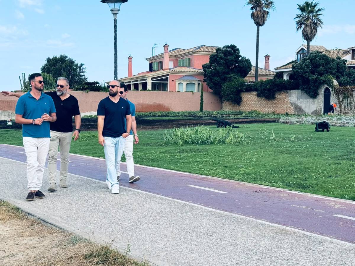 Recta final para disfrutar del nuevo "balcón al mar" de El Puerto: un paseo con encanto entre antiguas murallas