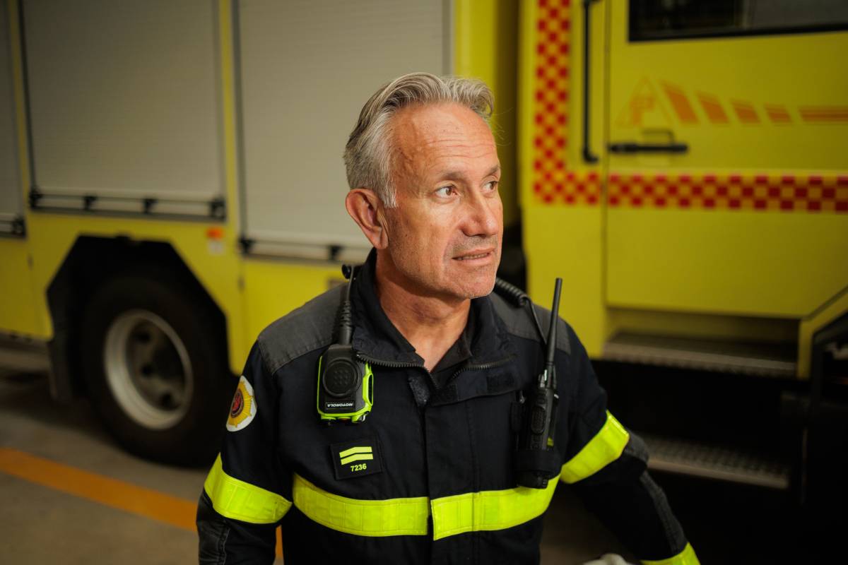 FERNANDO BOMBERO CADIZ INCEDIO AVILA
