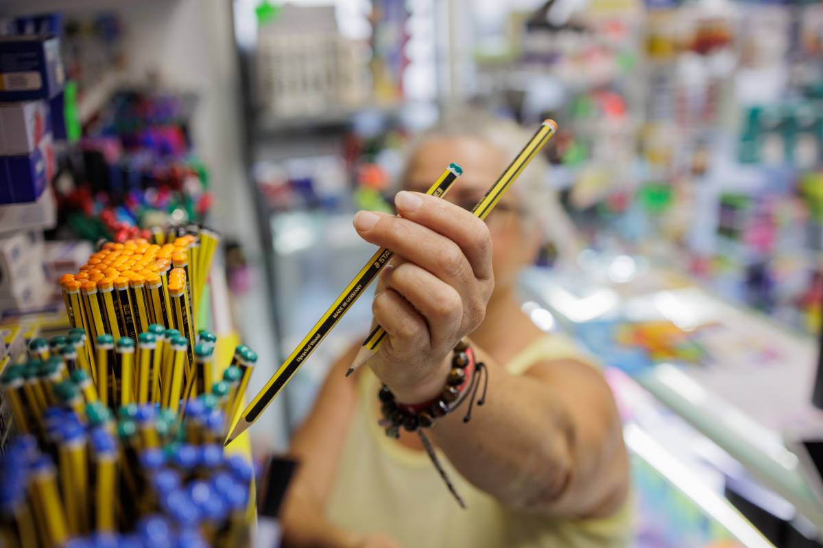 PAPELERIA PUNTO Y APARTE NUEVO CURSO ESCOLAR