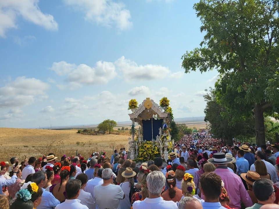 Romería de Santa María del Alcor Coronada.