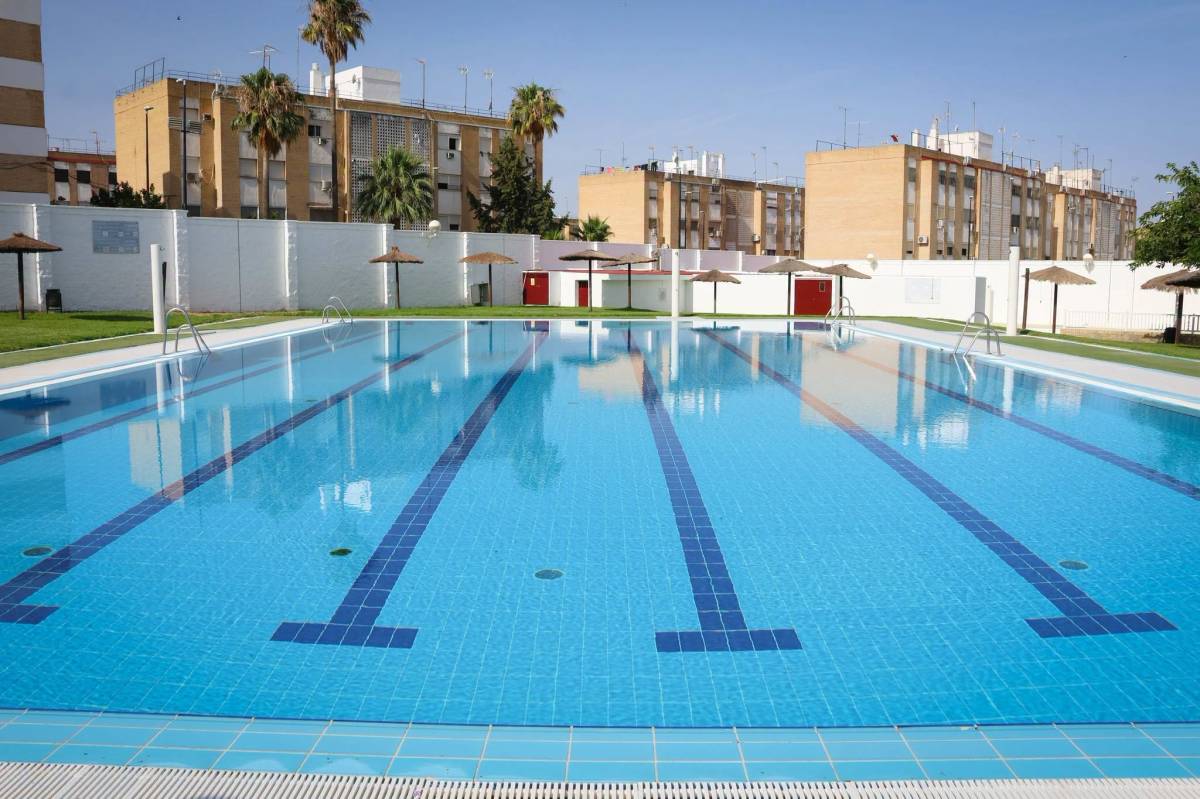 Las consecuencias del 'reto marrón', la asquerosa moda de defecar en piscinas públicas para provocar su cierre