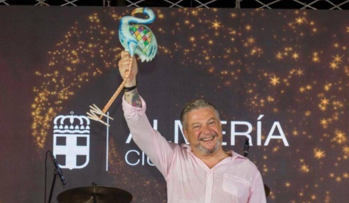 Un concejal de Almería dimite tras dar positivo en alcohol con un coche oficial al salir de la Feria: 