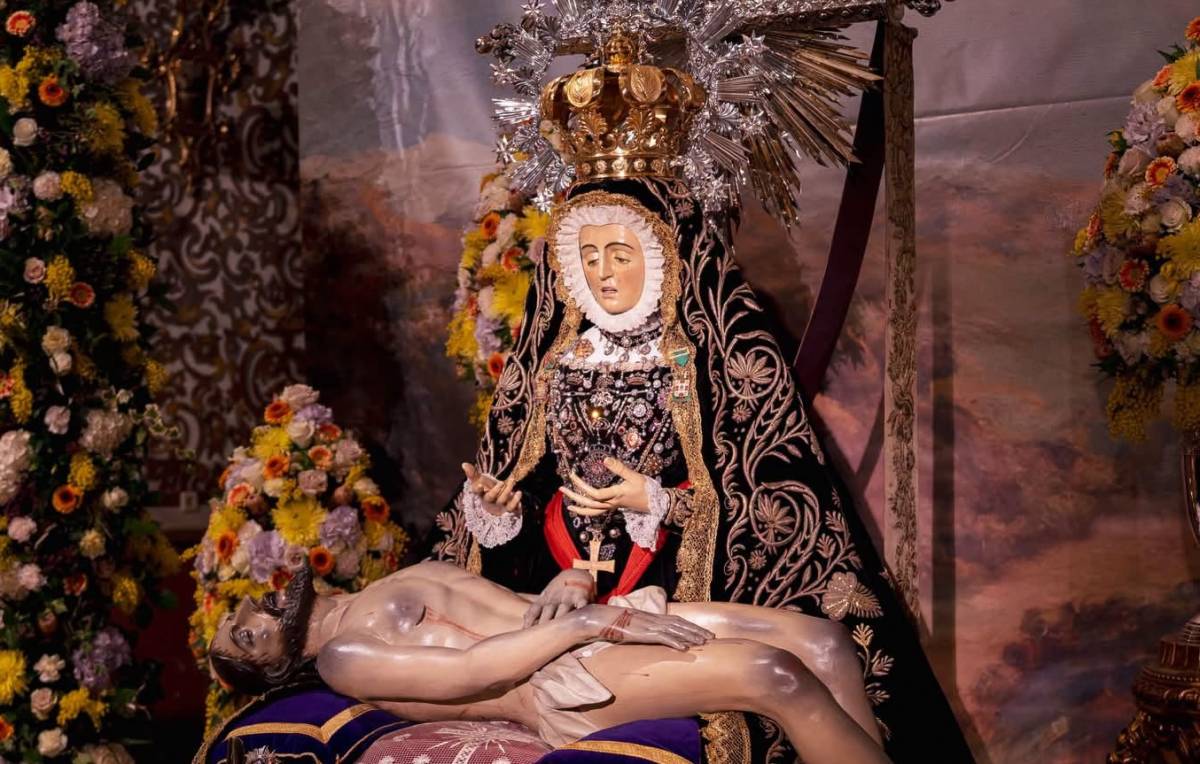La patrona de Granada se 'muda' para evitar un susto por los terremotos 