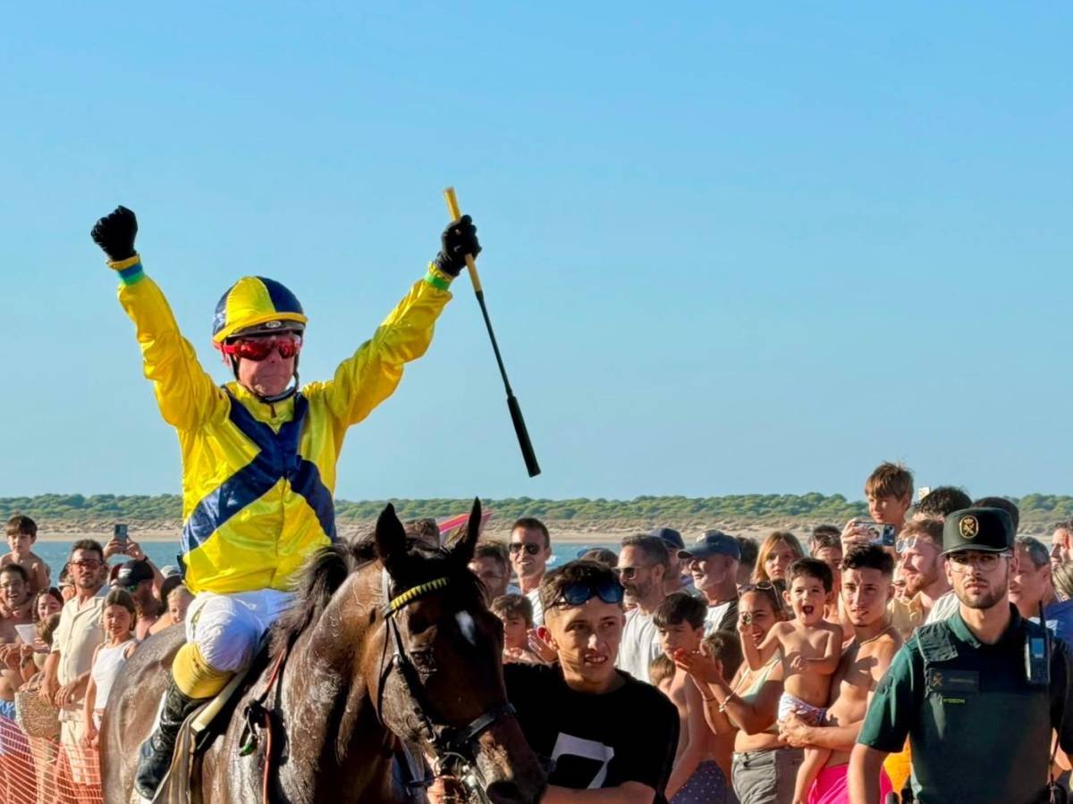 Sanlúcar despide sus Carreras de Caballos: Diego Sarabia se proclama campeón de la prueba más esperada