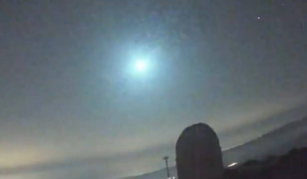 VÍDEO | La bola de fuego que cruzó hacia el cielo de Andalucía a 77.000 kilómetros por hora