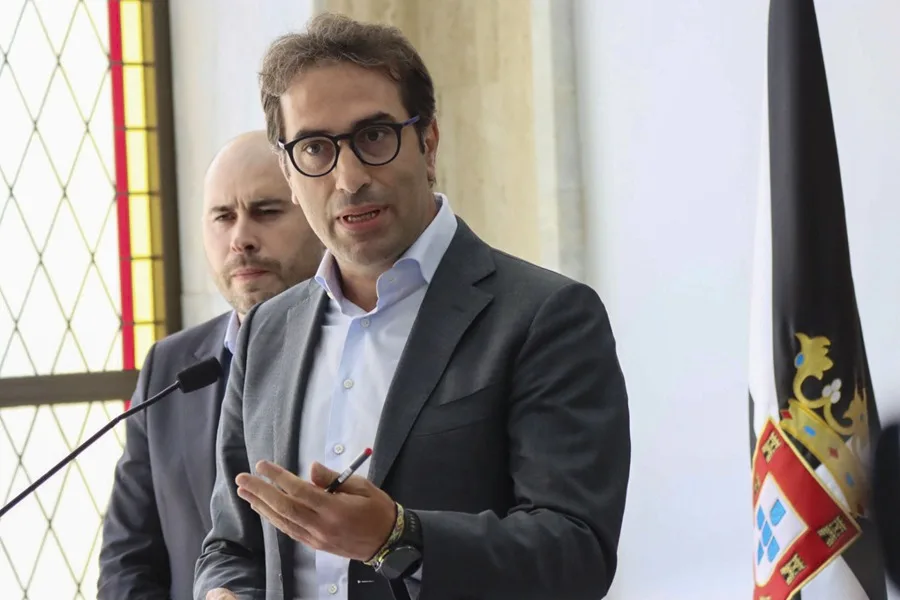 Fin de las vacaciones y 'reseteo' en Ceuta: mando único, plan económico, ministros al Congreso, vacunas...
