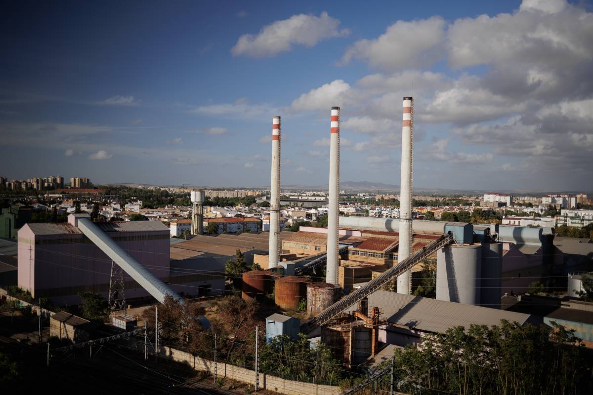 La historia de la fábrica de botellas de Jerez y otras chimeneas que sí se mantienen en la ciudad