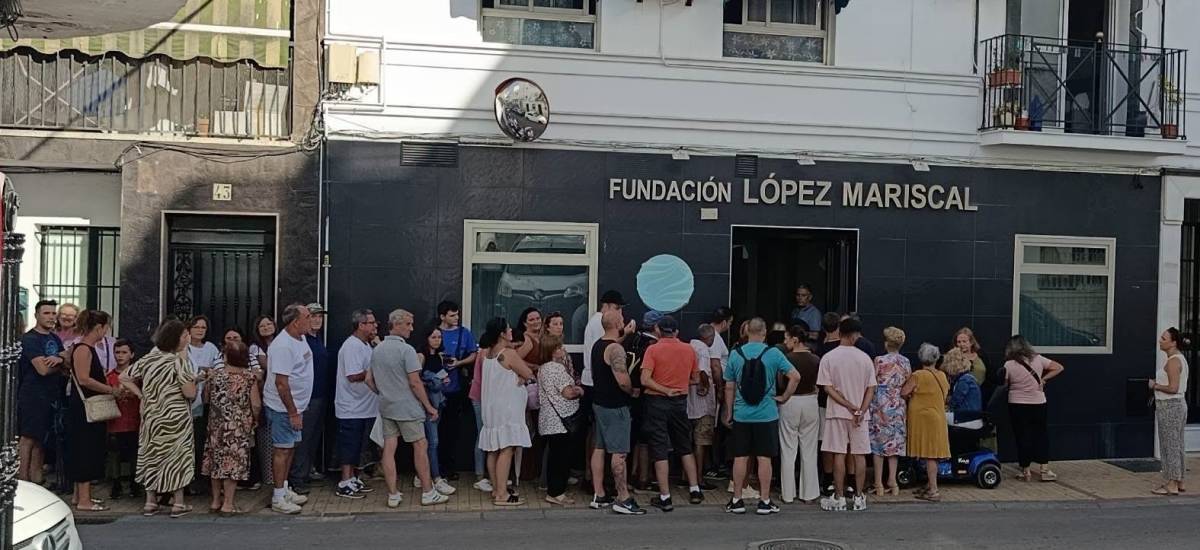 Locura en Ubrique por las entradas para la gran fiesta de 'El Turronero' con Camela, El Arrebato y grandes sorteos