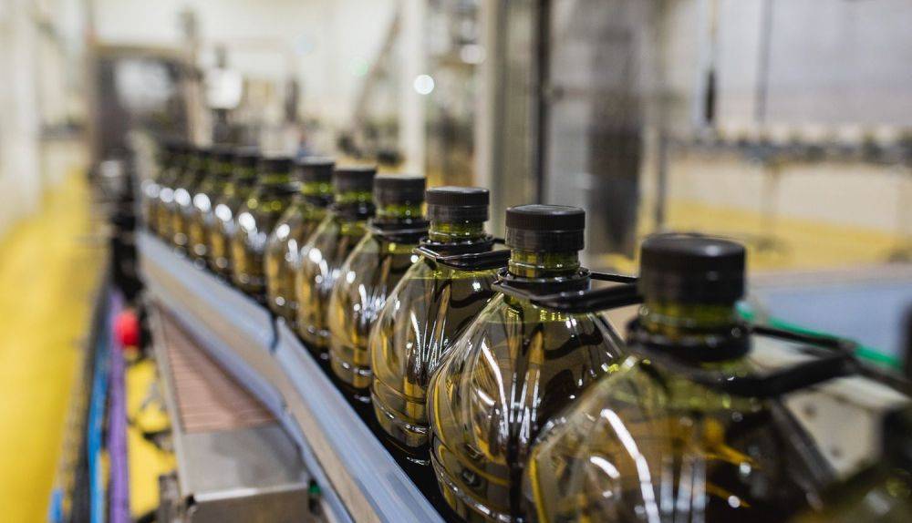 Deoleo, el gigante español del aceite que no se sabe si seguirá llevando la 'roja' o se pasa a la 'azzurra'