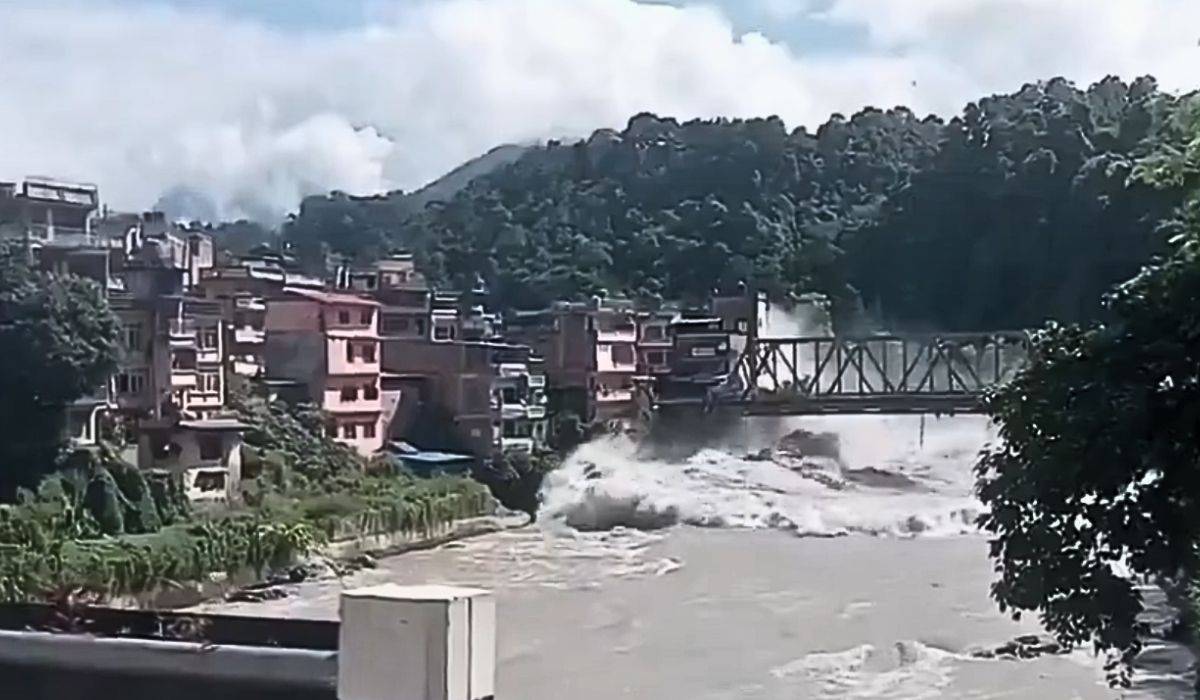 Los desaparecidos en Nepal son ya cerca de 1.300 tras confirmarse 165 muertes: el colapso de un glaciar, la causa del desastre