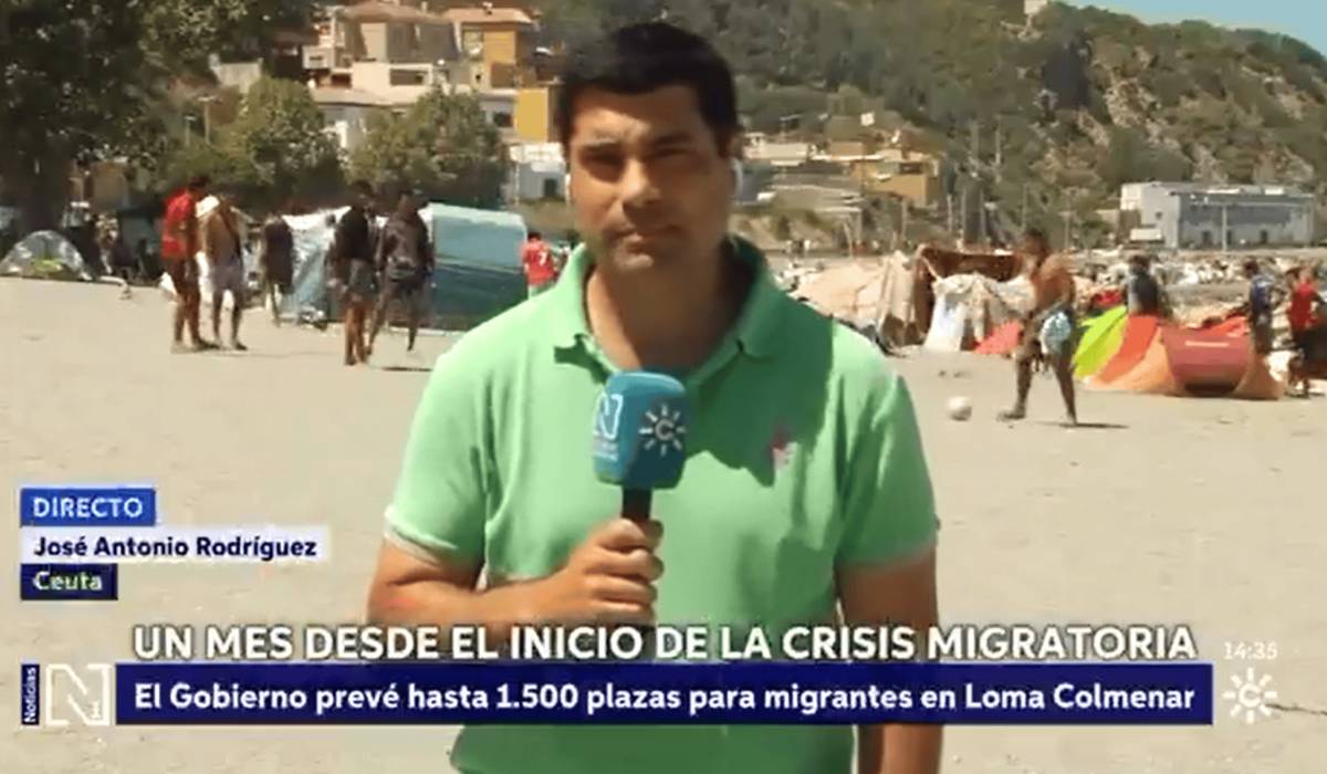 Dos profesionales de Canal Sur, increpados en Ceuta y la cadena sale en su defensa: "Entramos todos en el mismo saco"