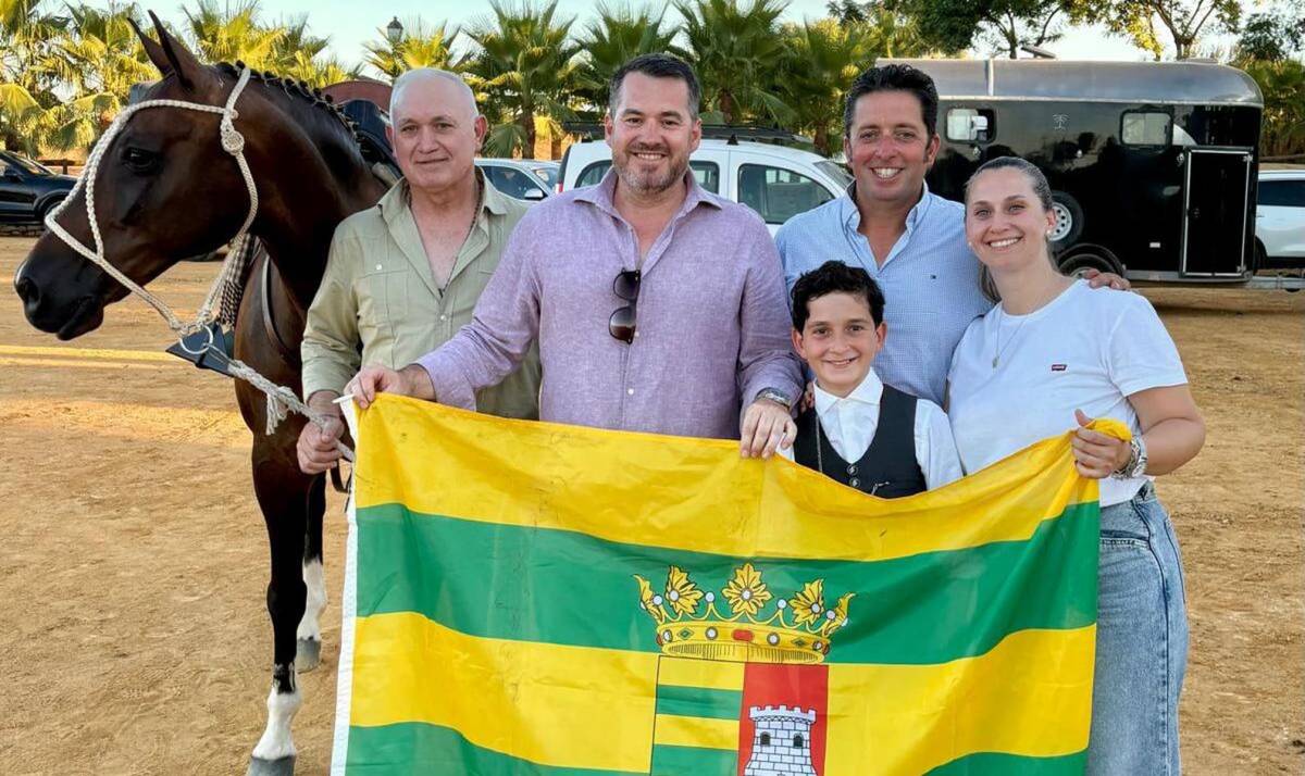 Domingo Flor firma un nuevo oro para Paterna de Rivera: campeón de Andalucía de Doma Vaquera y con doblete en el podio