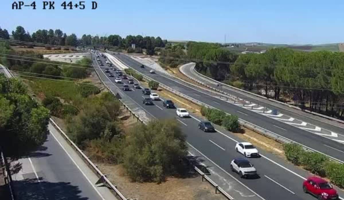 Tráfico lento en Sevilla. - Tráfico lento en Sevilla.