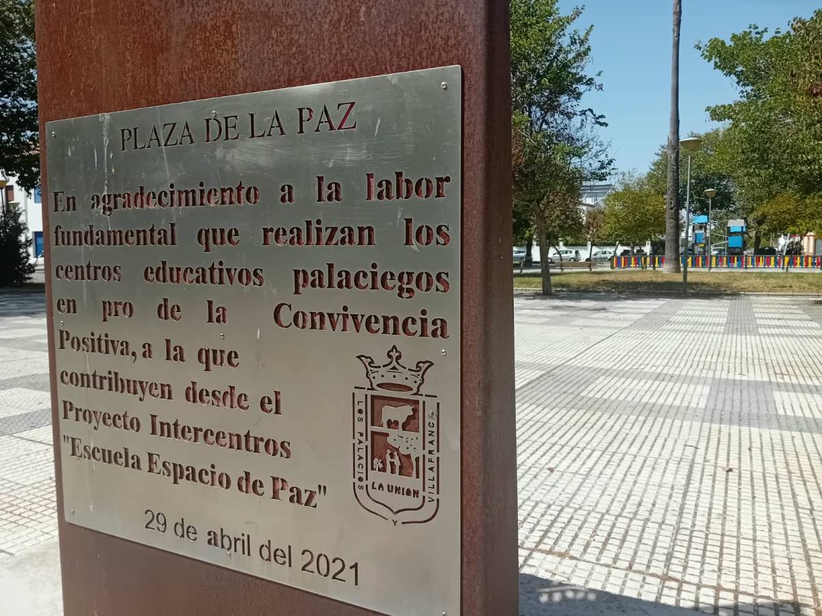 Vista del cartel de la plaza de la Paz.