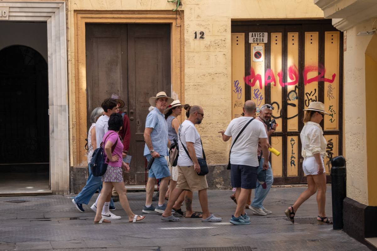 Más de 45 locales y oficinas de Cádiz se han convertido en viviendas en los dos últimos años