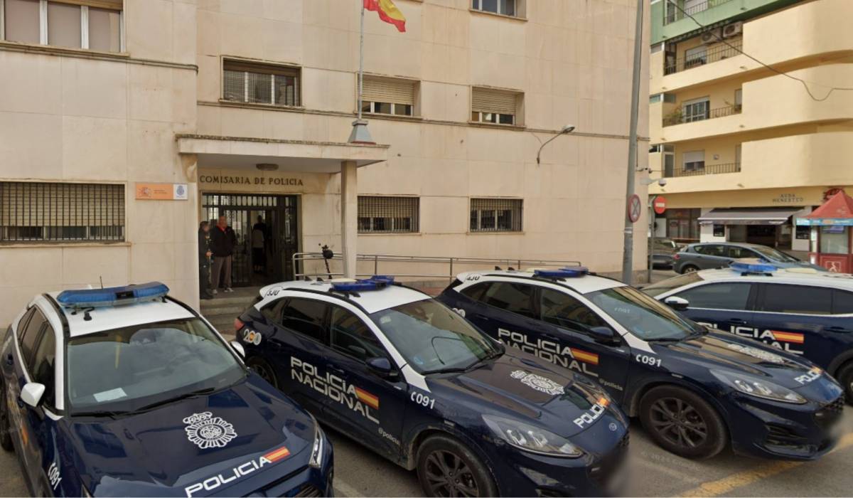 Un falso cliente chileno 'adinerado' estafa a los dueños de una discoteca en El Puerto: llegó a alquilar un barco