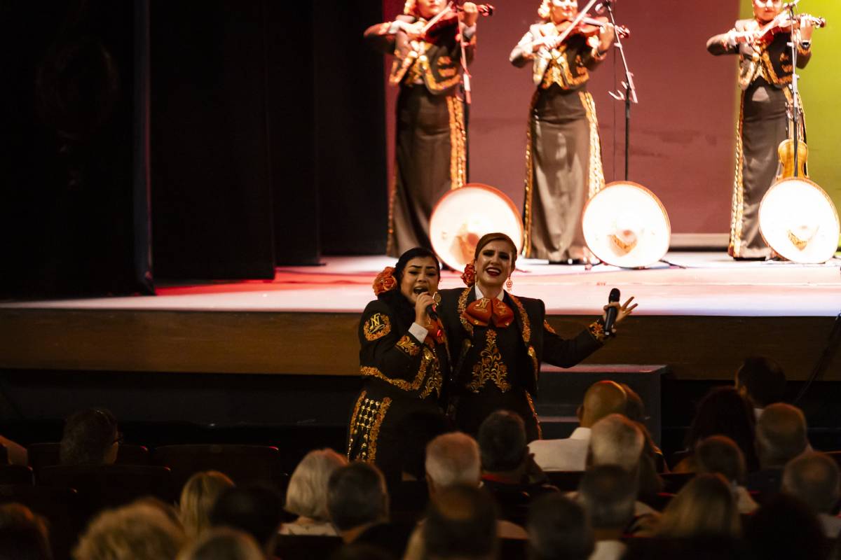 Mariachi Femenil Nuevo Tecalitlán
