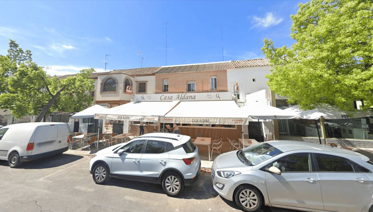 Siete heridos por una fuga de gas en un conocido bar de Sevilla: tres acaban en el hospital
