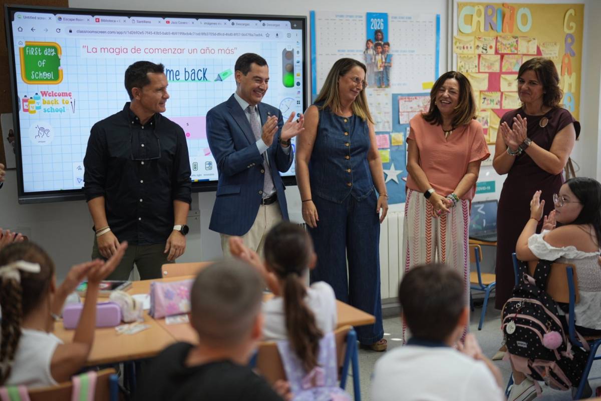 Moreno culpa a las pantallas de los resultados del informe PISA en el inicio del curso: "La adicción está generando problemas"