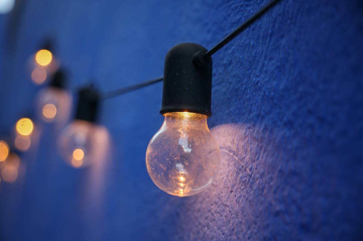 Precio de la luz este lunes 21 de septiembre: un mediodía para poner el horno y un tramo nocturno que dañará mucho el bolsillo