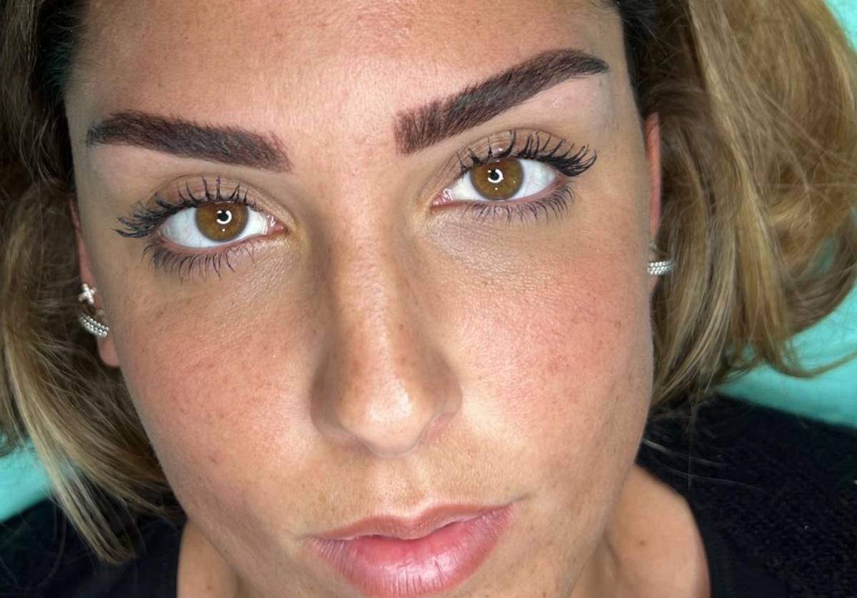 El resultado de las cejas hechas por Inés Martínez, en una clienta. - El resultado de las cejas hechas por Inés Martínez, en una clienta.