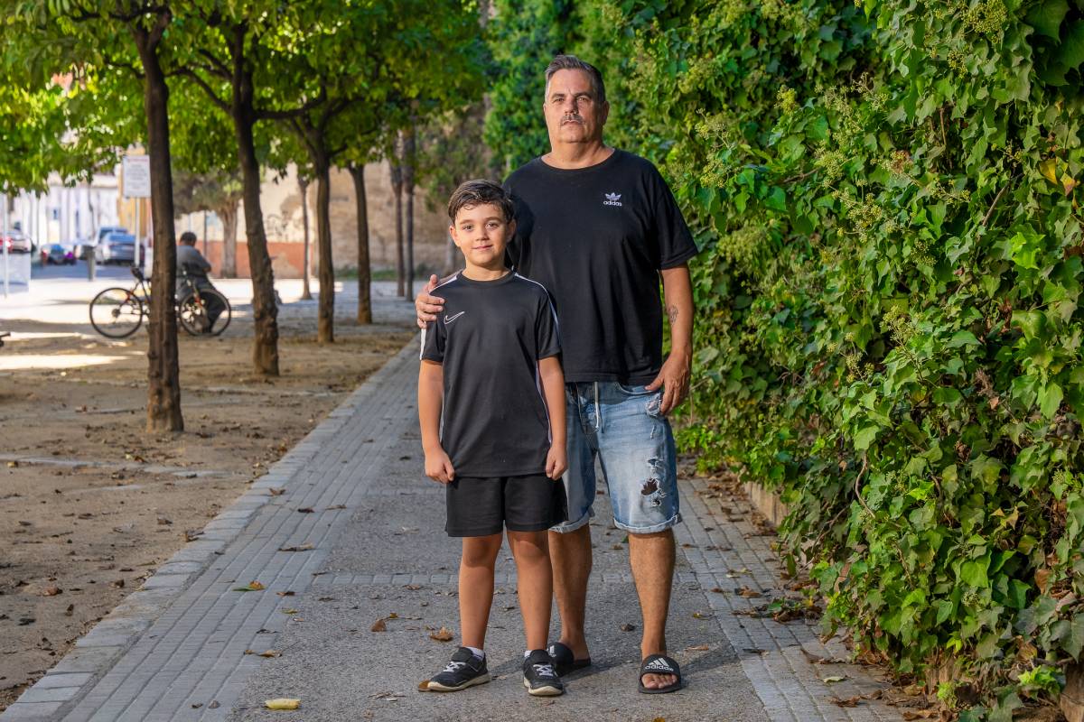 Hugo recibió 75 puntos de sutura tras caerse en un pabellón de Cádiz y un año después sigue exigiendo respuestas
