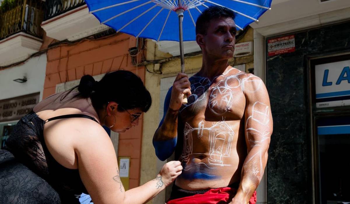 `Lienzos humanos Emporio del Orbe` en las calles de Cádiz - `Lienzos humanos Emporio del Orbe` en las calles de Cádiz