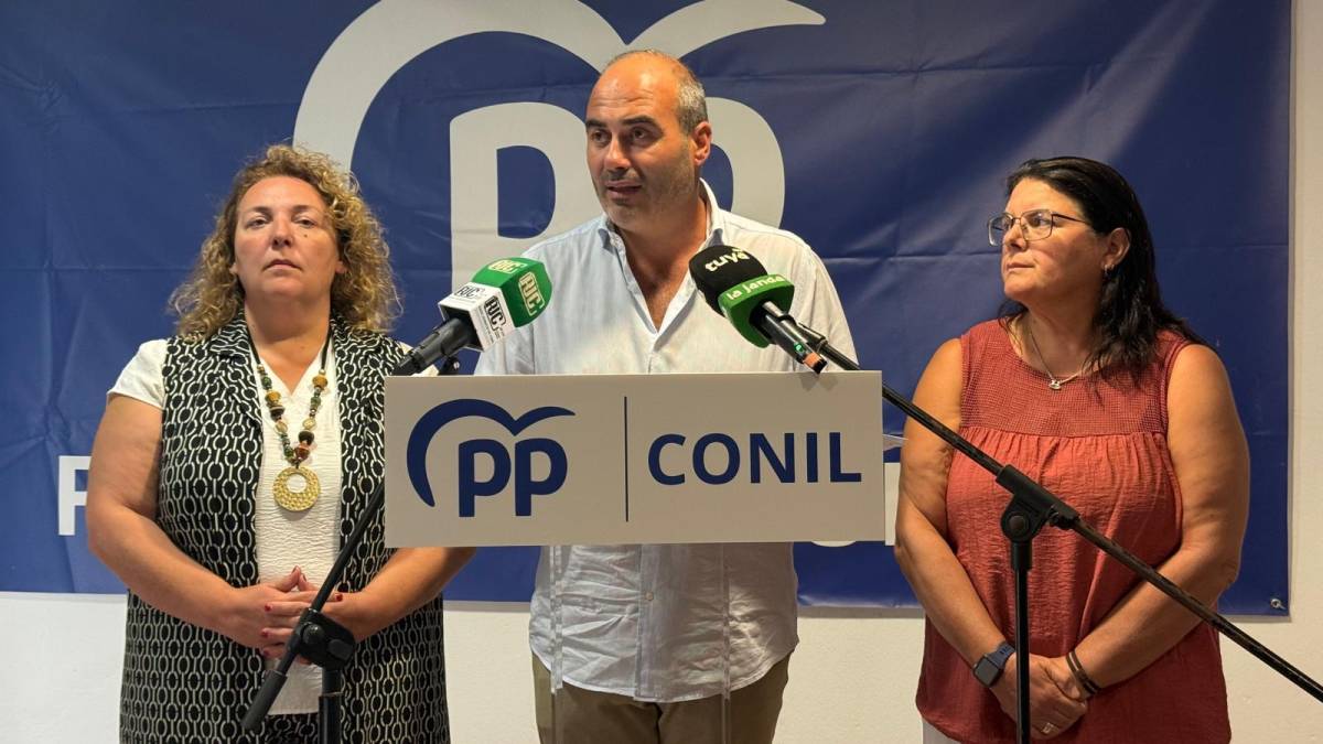 El PP de Conil aplaude al sector turístico tras un gran verano, y a pesar de 