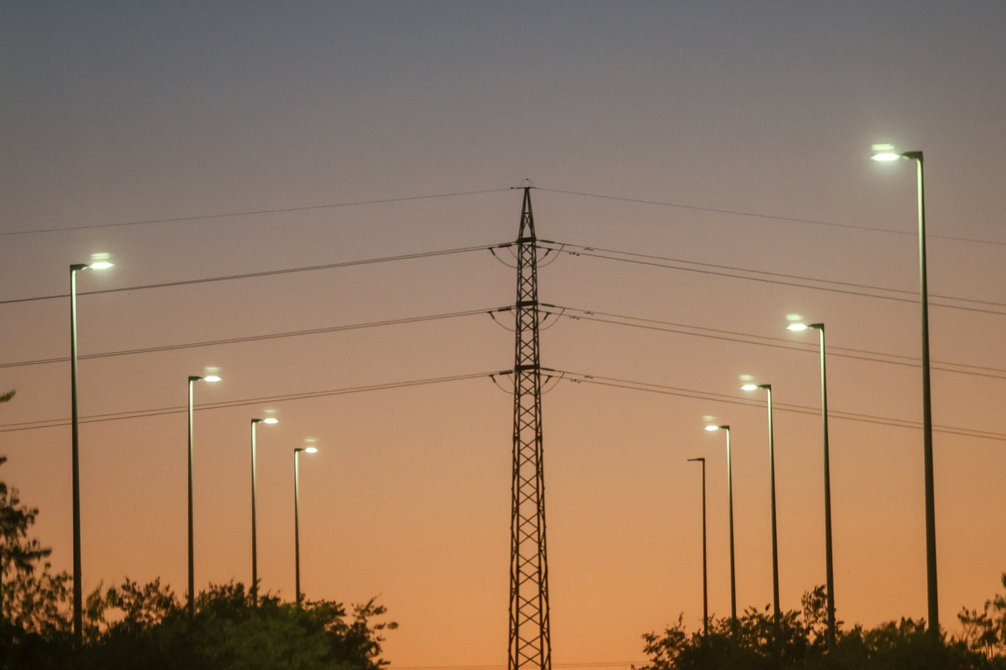El precio de la luz hoy, 15 de septiembre: la electricidad costará seis veces más a esta hora que si pones la lavadora a mediodía