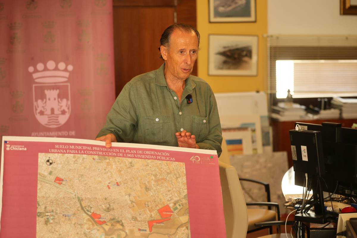 José María Román, Alcalde de Chiclana 