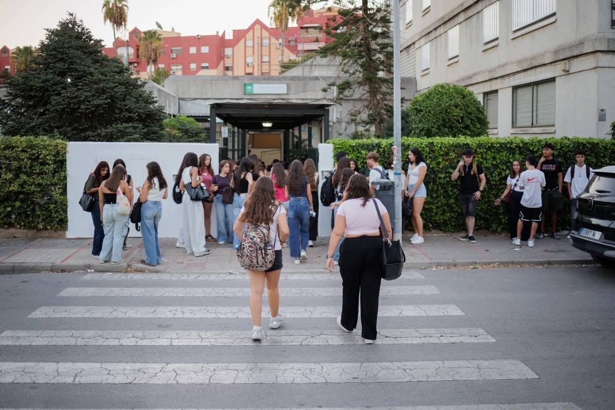 Vuelta al instituto en Jerez: casi 15.000 estudiantes regresan a las aulas y la FP estrena nuevos ciclos