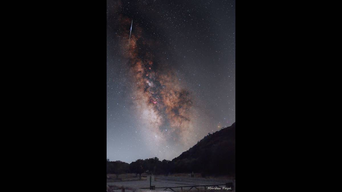 La espectacular imagen de la Vía Láctea desde la Sierra de Grazalema: 
