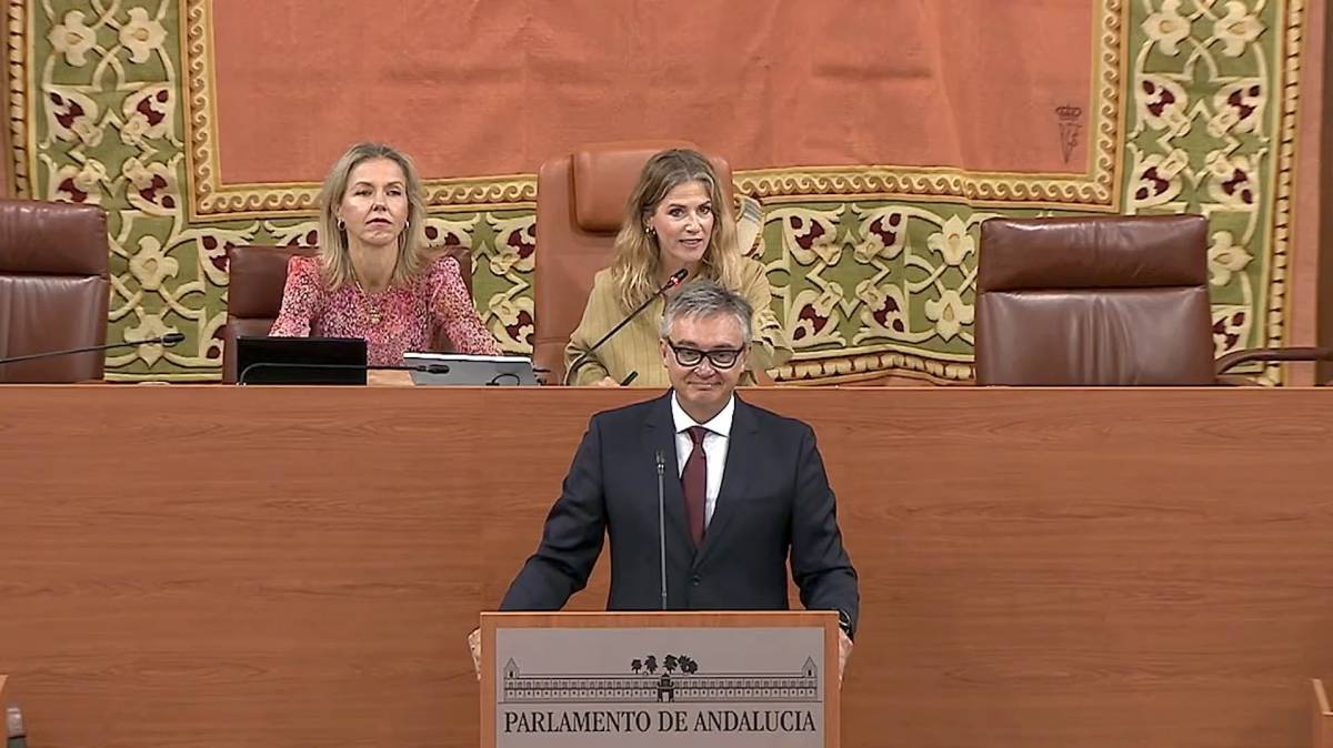 El Parlamento vive la primera gran bronca de la legislatura entre PSOE y Vox: 