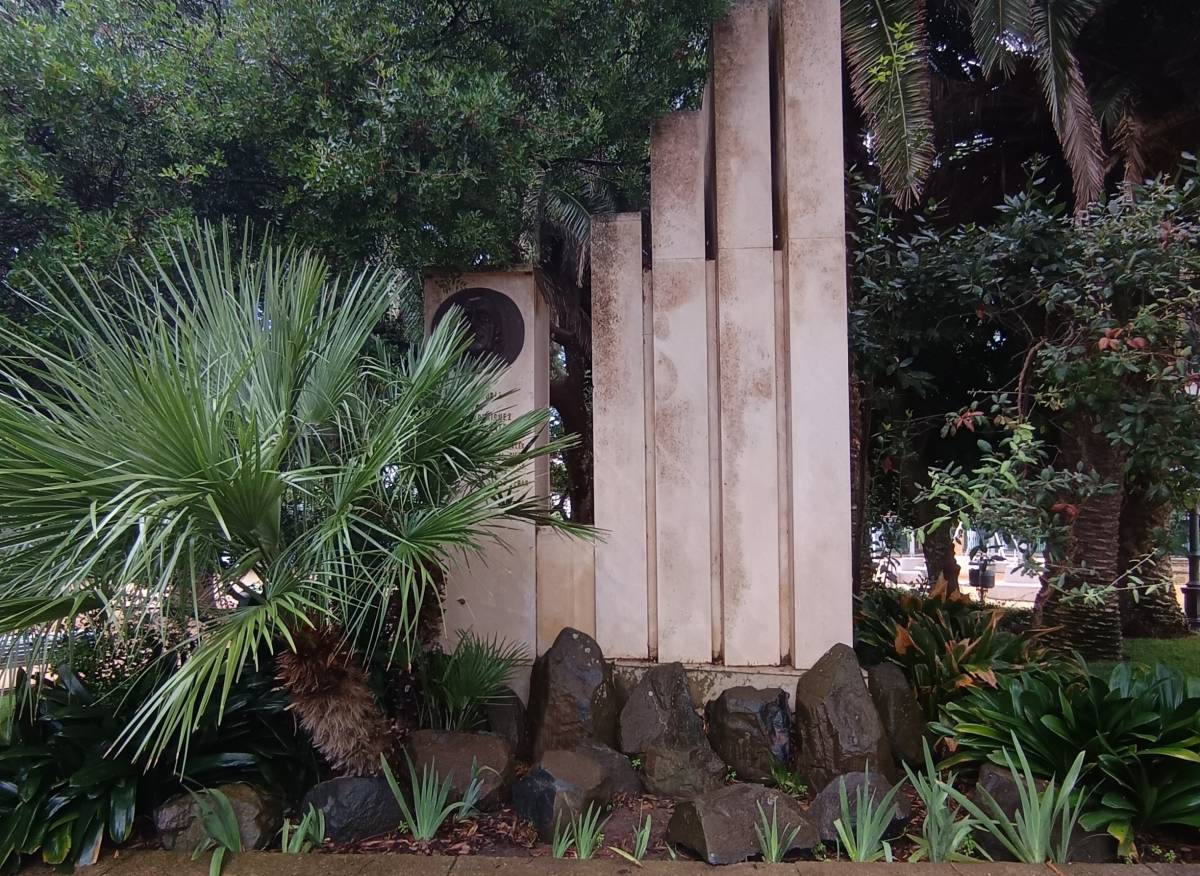 Monumento a Félix Rodríguez de la Fuente, Parque Genovés, Cádiz