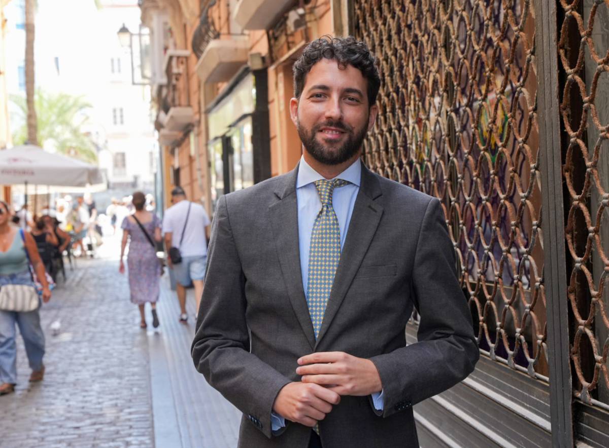 Juan Jesús López, pregonero de la Semana Santa de Cádiz 2027: "Soy un enamorado de la poesía de Rafael de León"