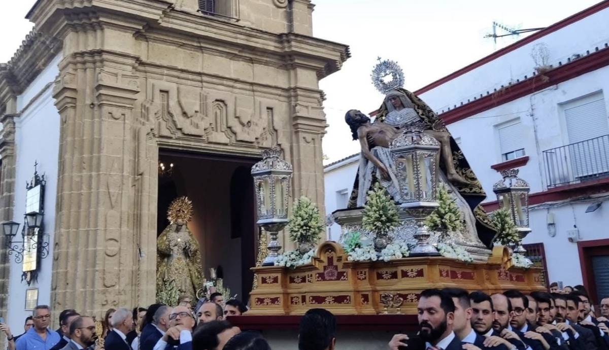 El curso cofrade arranca con fuerza en Jerez entre elecciones, cultos, veladas benéficas y rosarios