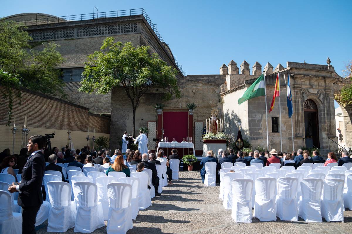 Bendición capilla Arroyo con presencia del Obispo y Virgen del Socorro