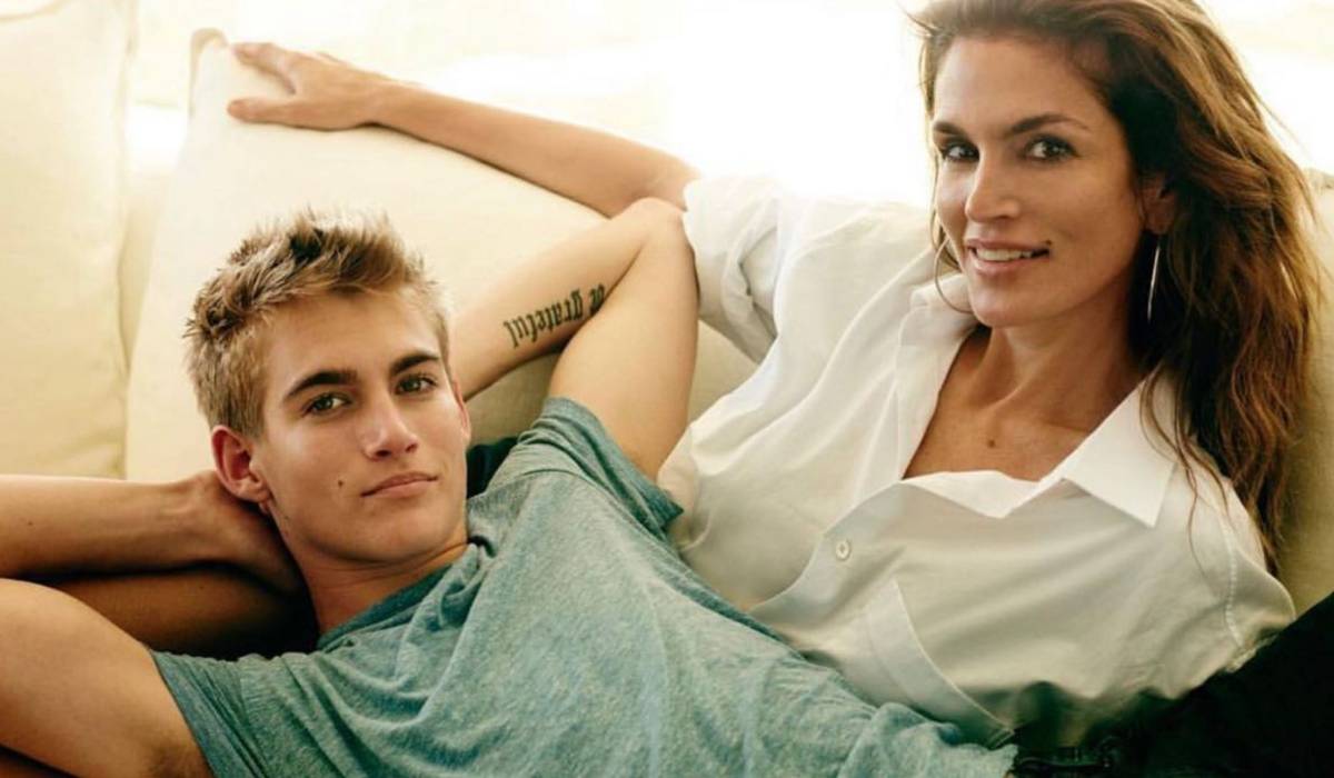 Muere a los 27 años Presley Gerber, hijo de Cindy Crawford: estaba en un centro de rehabilitación