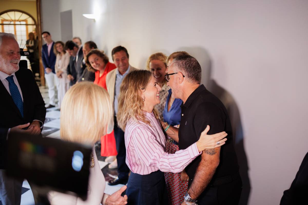 ANA MESTRE VISITA AYUNTAMIENTO DE JEREZ