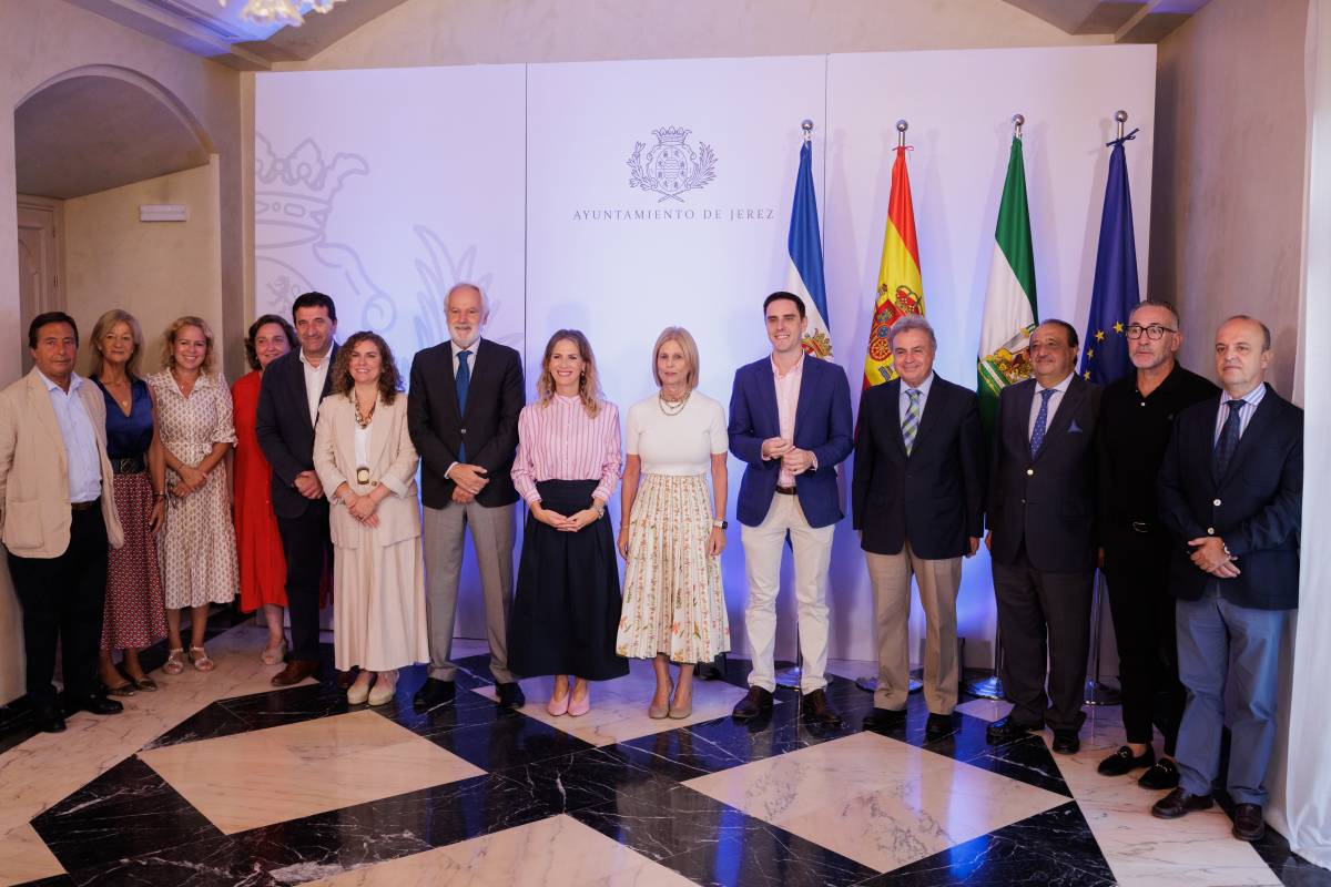 ANA MESTRE VISITA AYUNTAMIENTO DE JEREZ