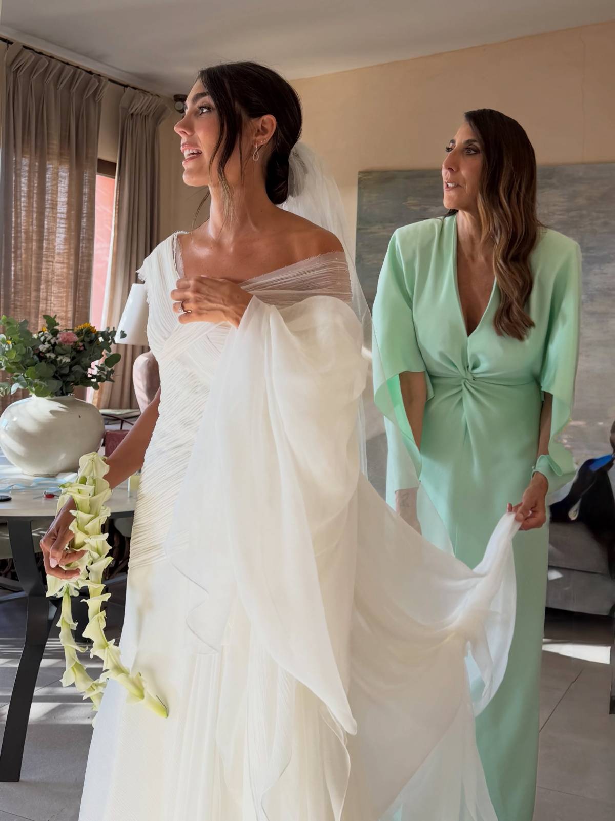 El vestido de la novia. - El vestido de la novia.