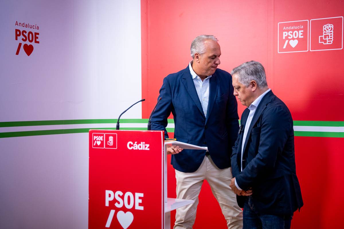Ruiz Boix presenta a Oscar Torres candidato PSOE de Cádiz