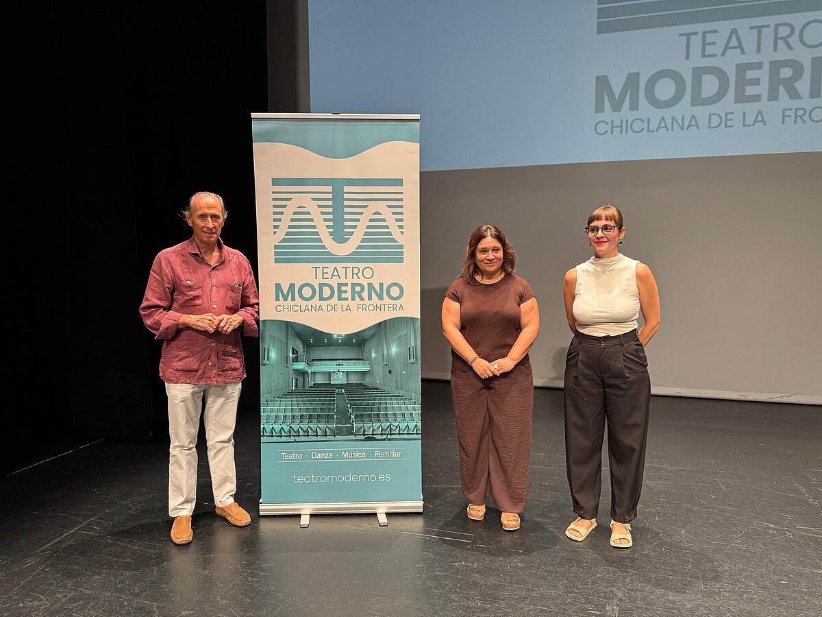 Renovación del Teatro Moderno de Chiclana: Zahera, Ruibal, Rocío Márquez, La Zaranda y Adriana Ozores, entre los 39 espectáculos de la temporada