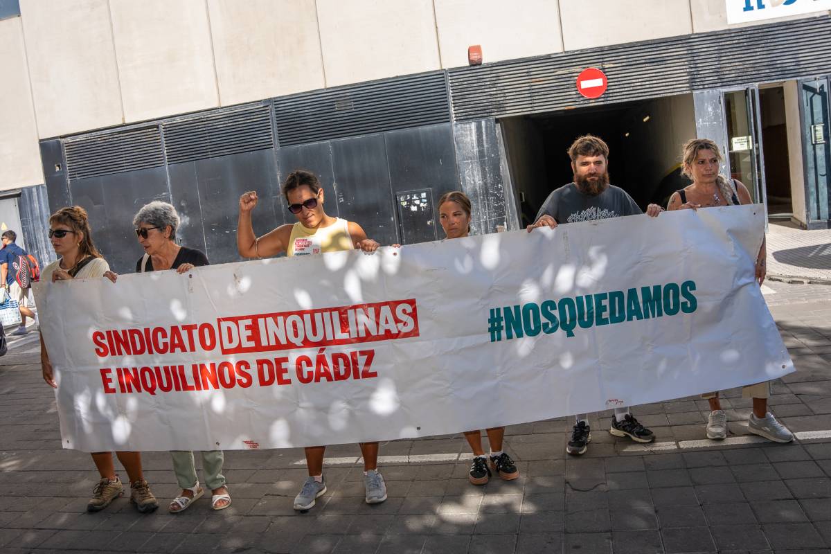 La batalla por una vivienda pública en Cádiz: aplazado de nuevo el juicio contra una familia
