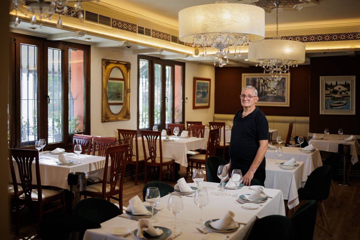Pepe, en el salón del restaurante.
