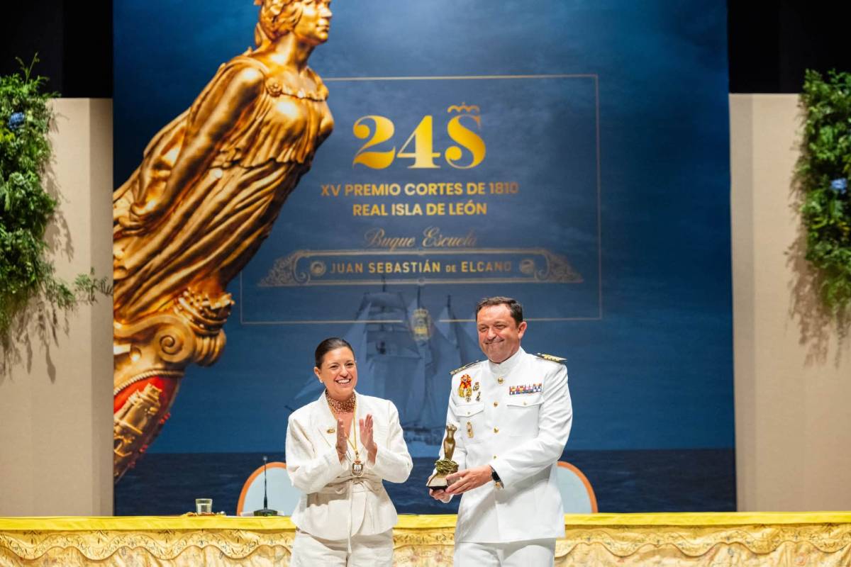 San Fernando y Elcano se funden en uno: el buque recibe por el 24 de Septiembre el Premio Cortes de la Real Isla de León