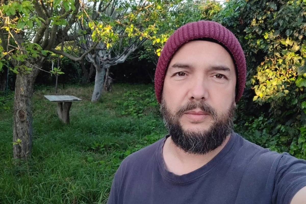 'Shock' en Córdoba: muere en un accidente de moto Pablo Téllez, responsable de Cosmopoética, horas antes de la inauguración del festival