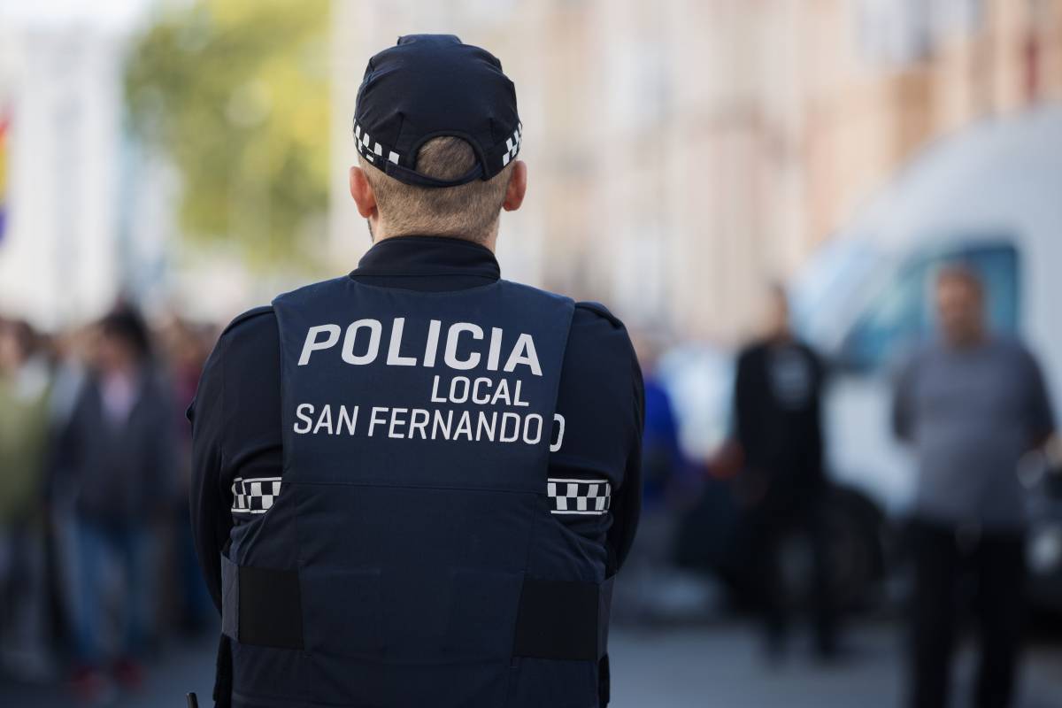 San Fernando anuncia una Oferta de Empleo Público y mejoras laborales para la Policía Local